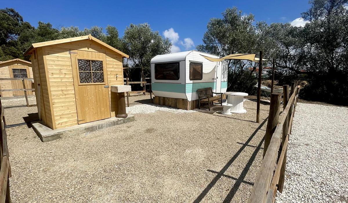 Vdb Lodge - Coworking Space - Work Relax & Sleep Sobreda Luaran gambar